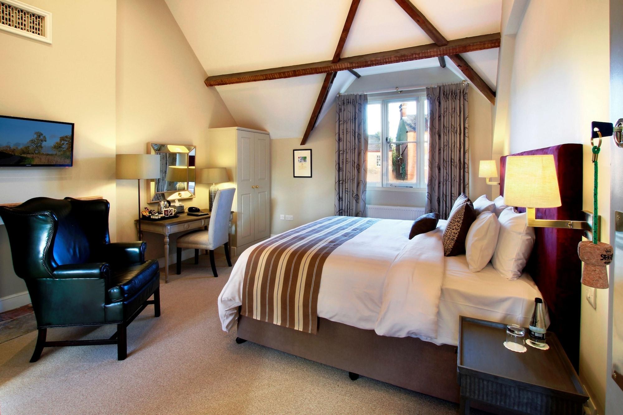 The Five Arrows Hotel Waddesdon Exterior photo