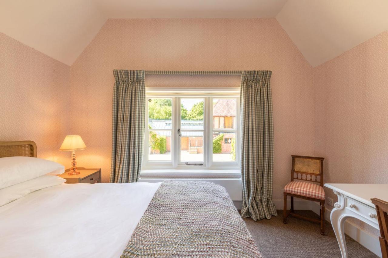 The Five Arrows Hotel Waddesdon Exterior photo